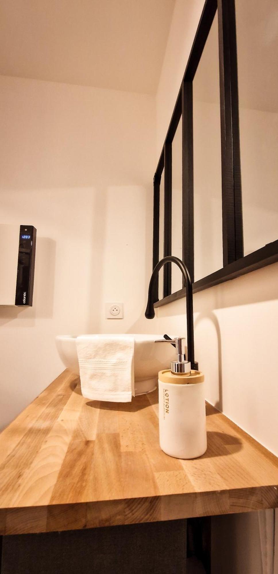L'Indus 3 Etoiles Wifi, Netflix, Disney, Coeur De Bastide Villefranche-de-Rouergue Kültér fotó