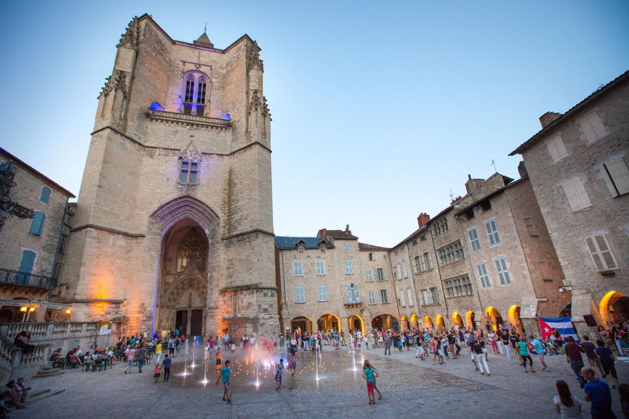 L'Indus 3 Etoiles Wifi, Netflix, Disney, Coeur De Bastide Villefranche-de-Rouergue Kültér fotó